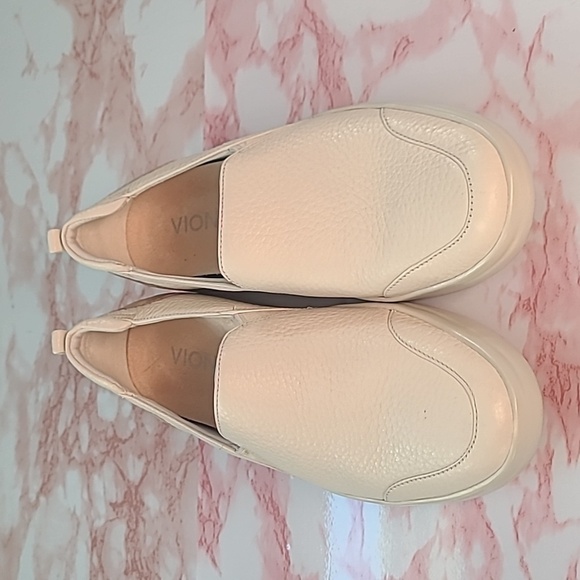 GUC Vionic Penelope Slip On Sneaker Cream Leather Suede Leopard Sz 5 - Picture 2 of 10